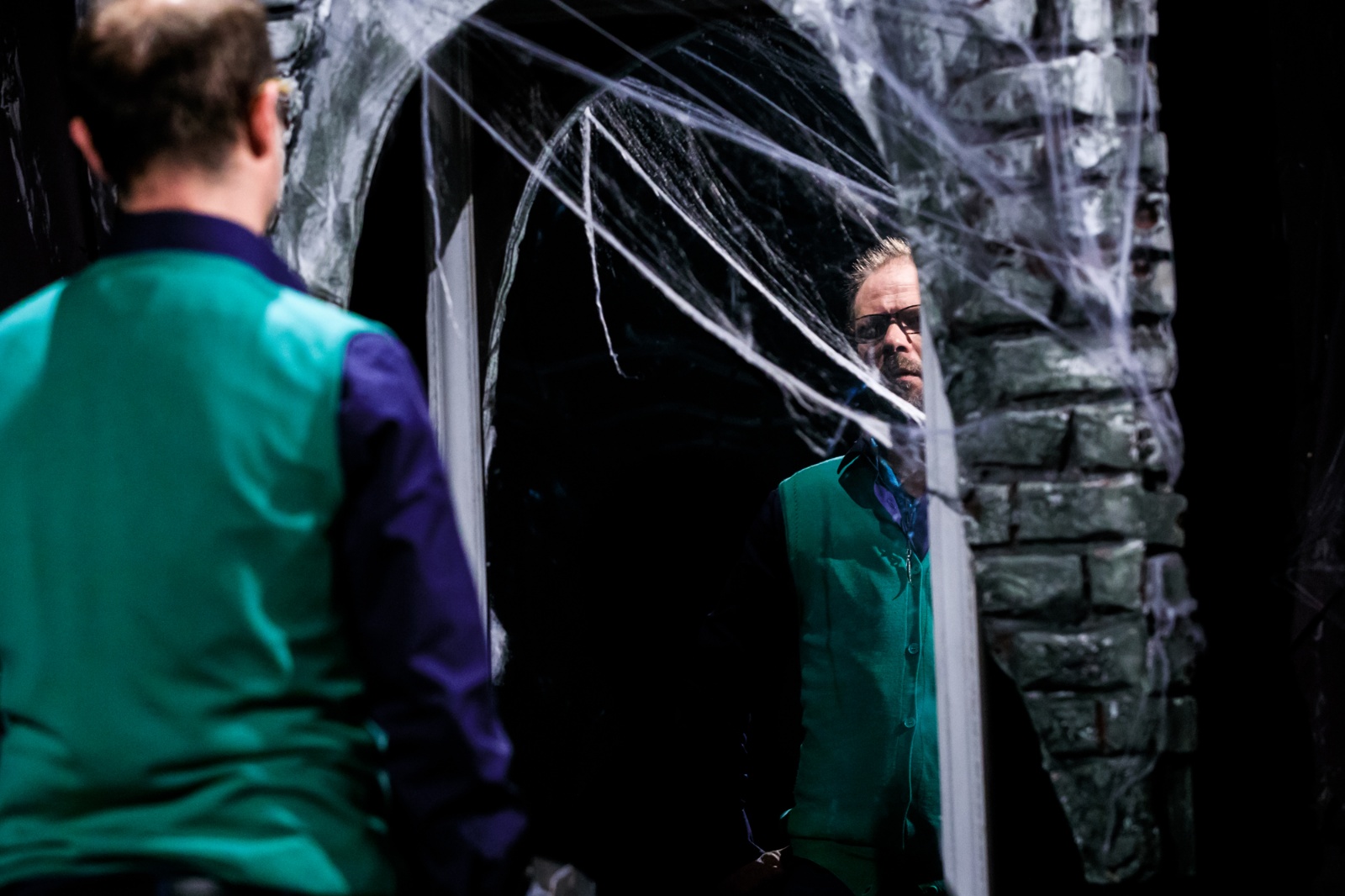 Fotograf teatru Teatrul de comedie Chris Simion100